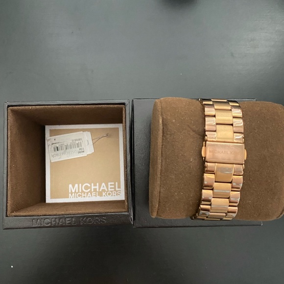 Michael Kors Watch - Picture 3 of 4